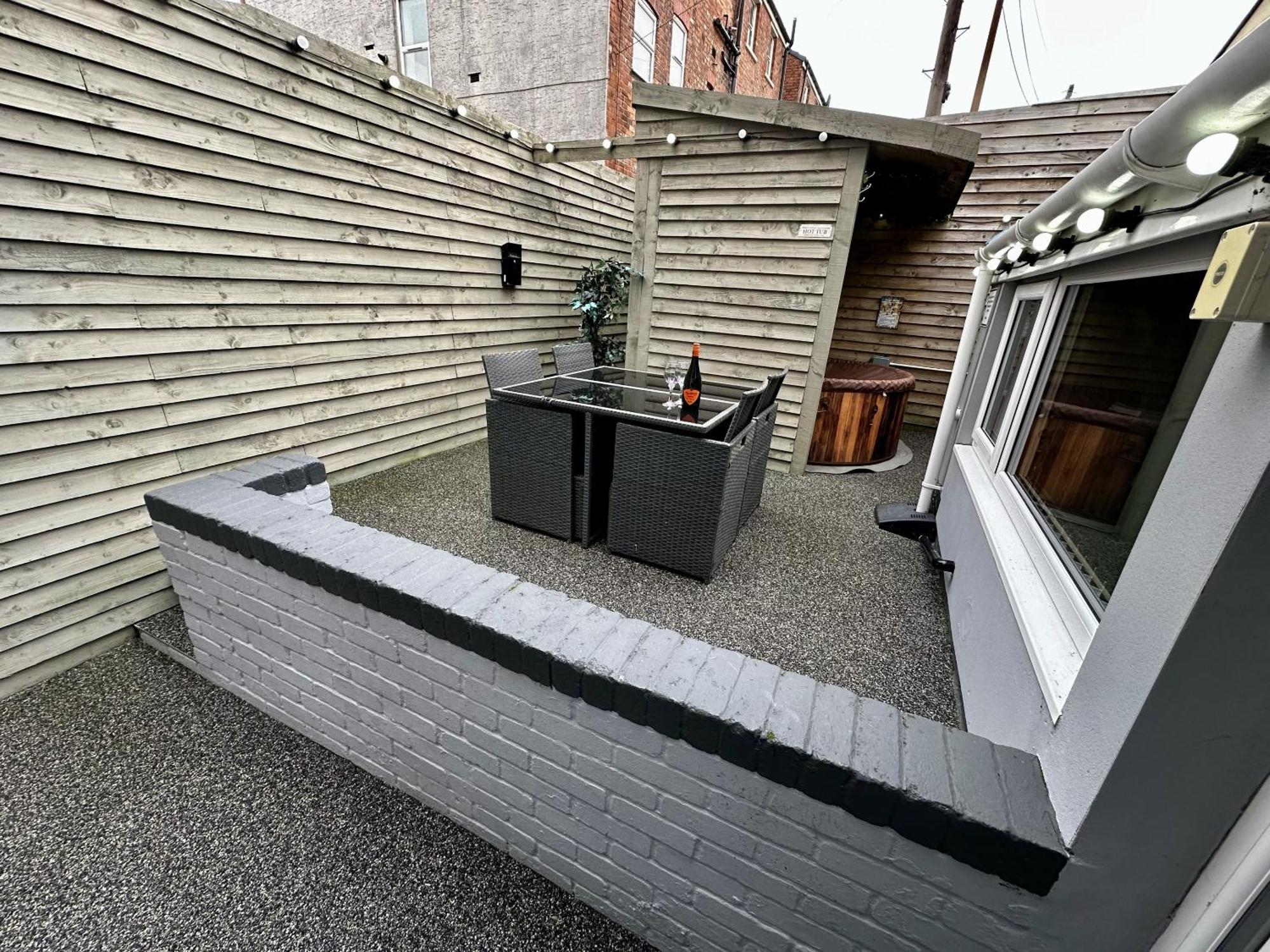 Albert Luxury Hottub & Jacuzzi Apartments بلاكبول المظهر الخارجي الصورة